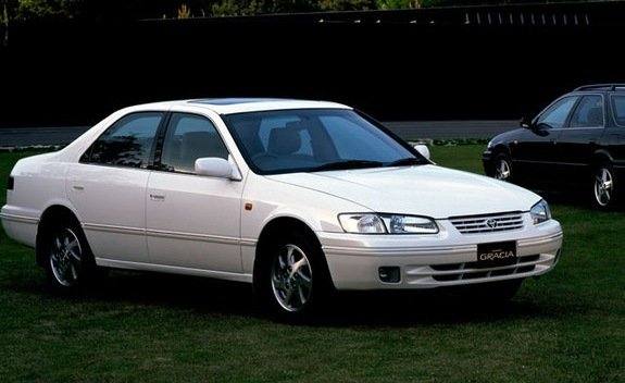 Gracia 2.5 2MZ-FE V6 FWD automatic Sedan