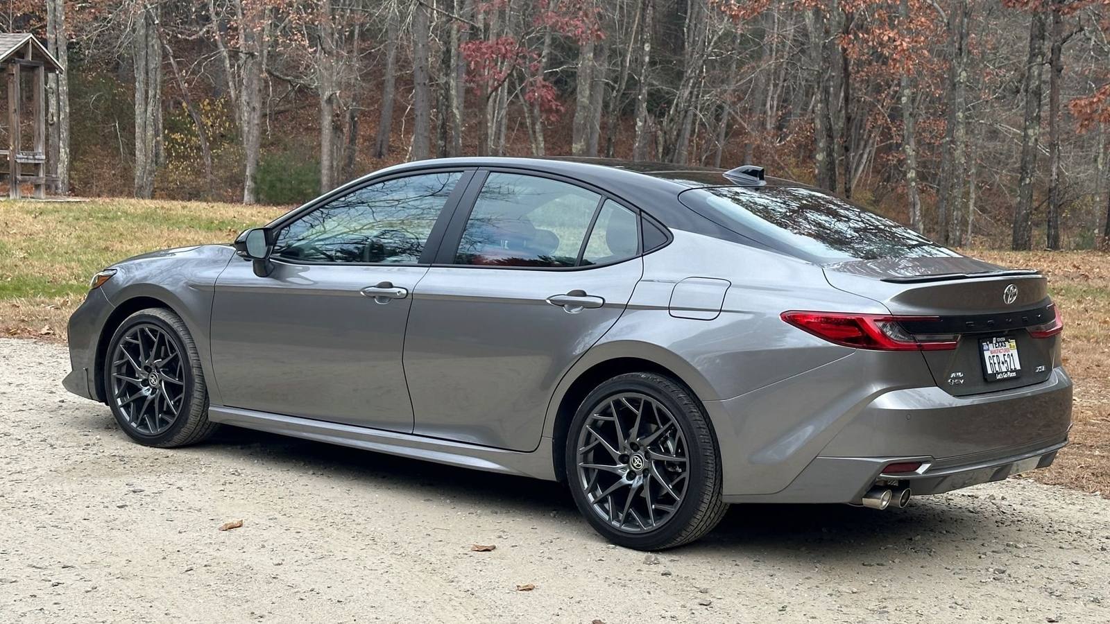 2.0 Hybrid Sedan