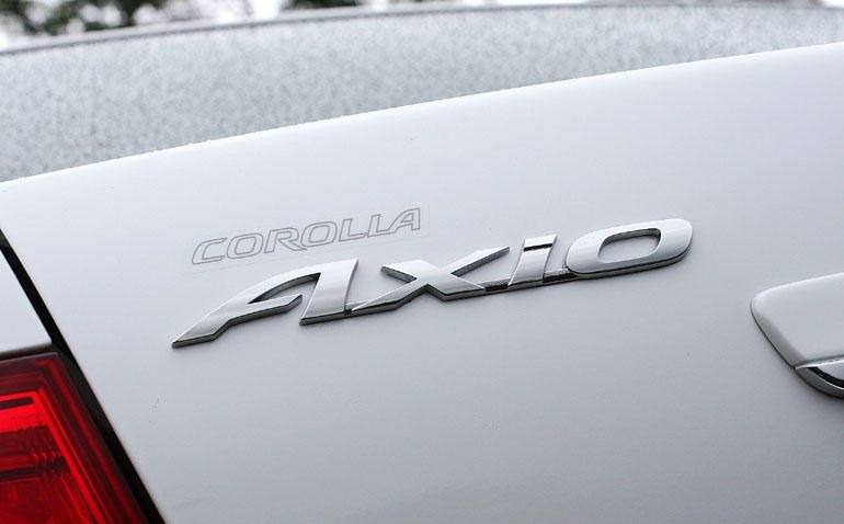 Axio 1.8 2ZR-FE 4WD CVT Sedan