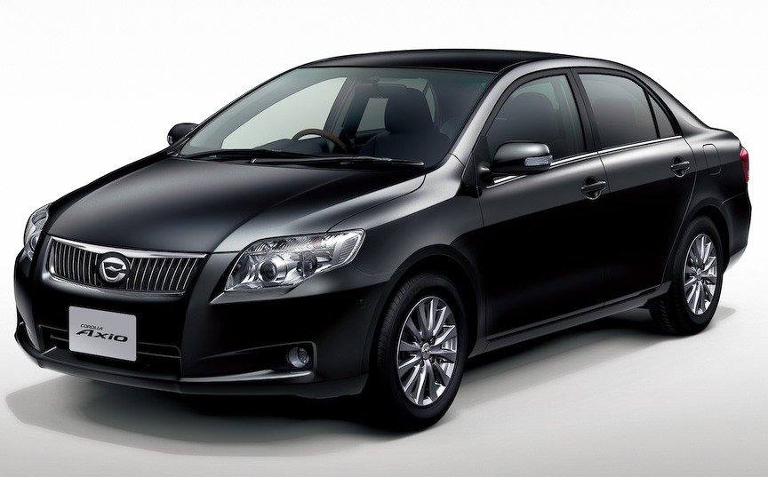 Axio 1.8 2ZR-FE 4WD CVT Sedan