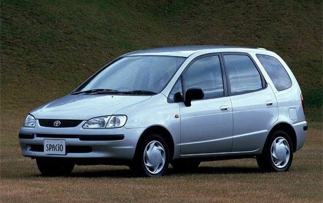 Spacio 1.8 7A-FE 4WD automatic MPV
