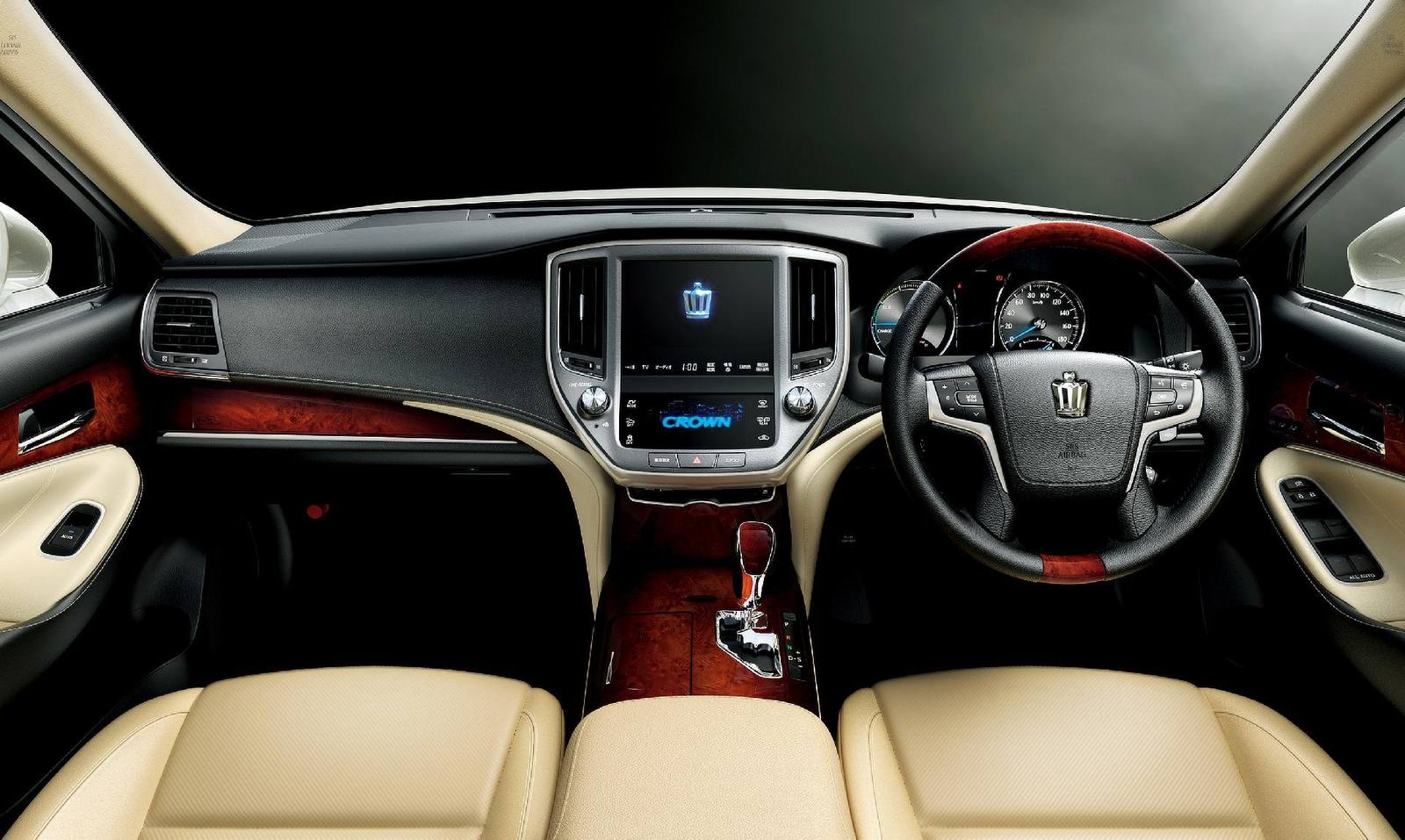 S210 2.5 Hybrid 4WD (2AR-FSE)