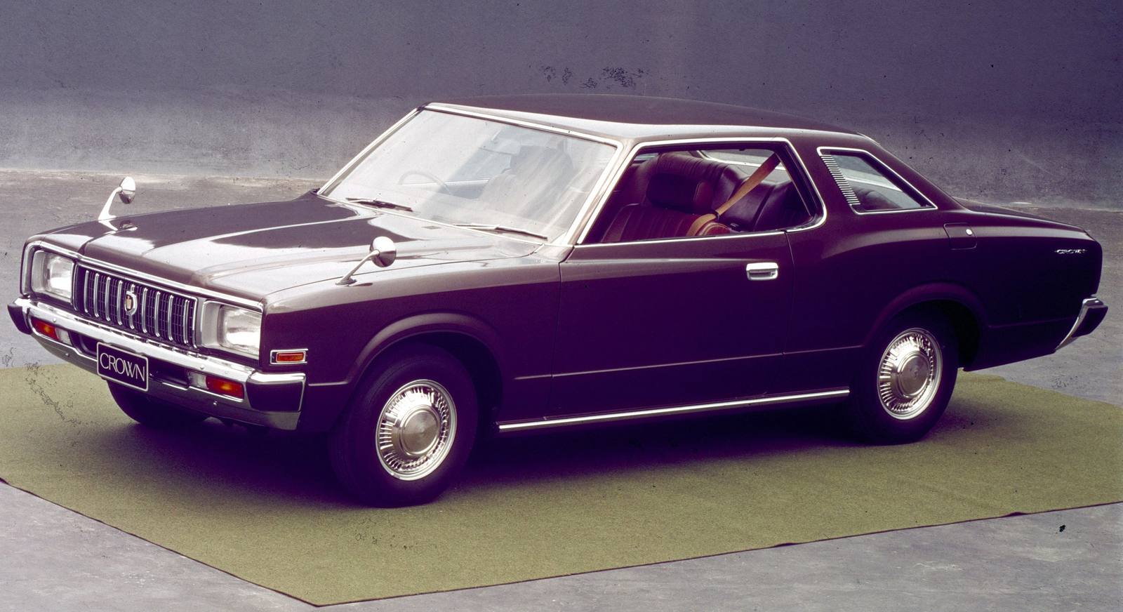 Hardtop 2.6 Royal Saloon (4M)
