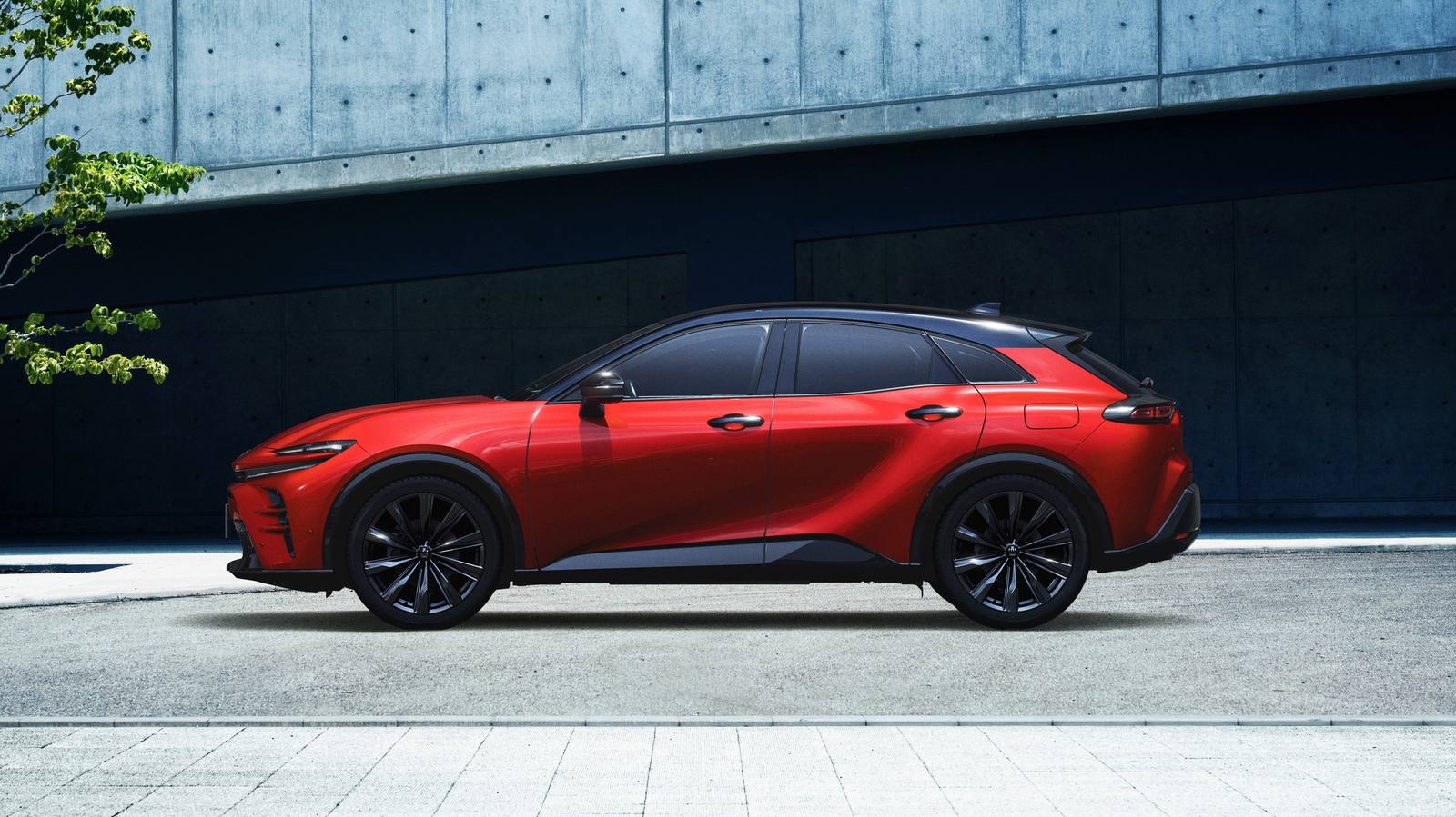 Sport RS 2.5 Plug-in Hybrid E-Four SUV