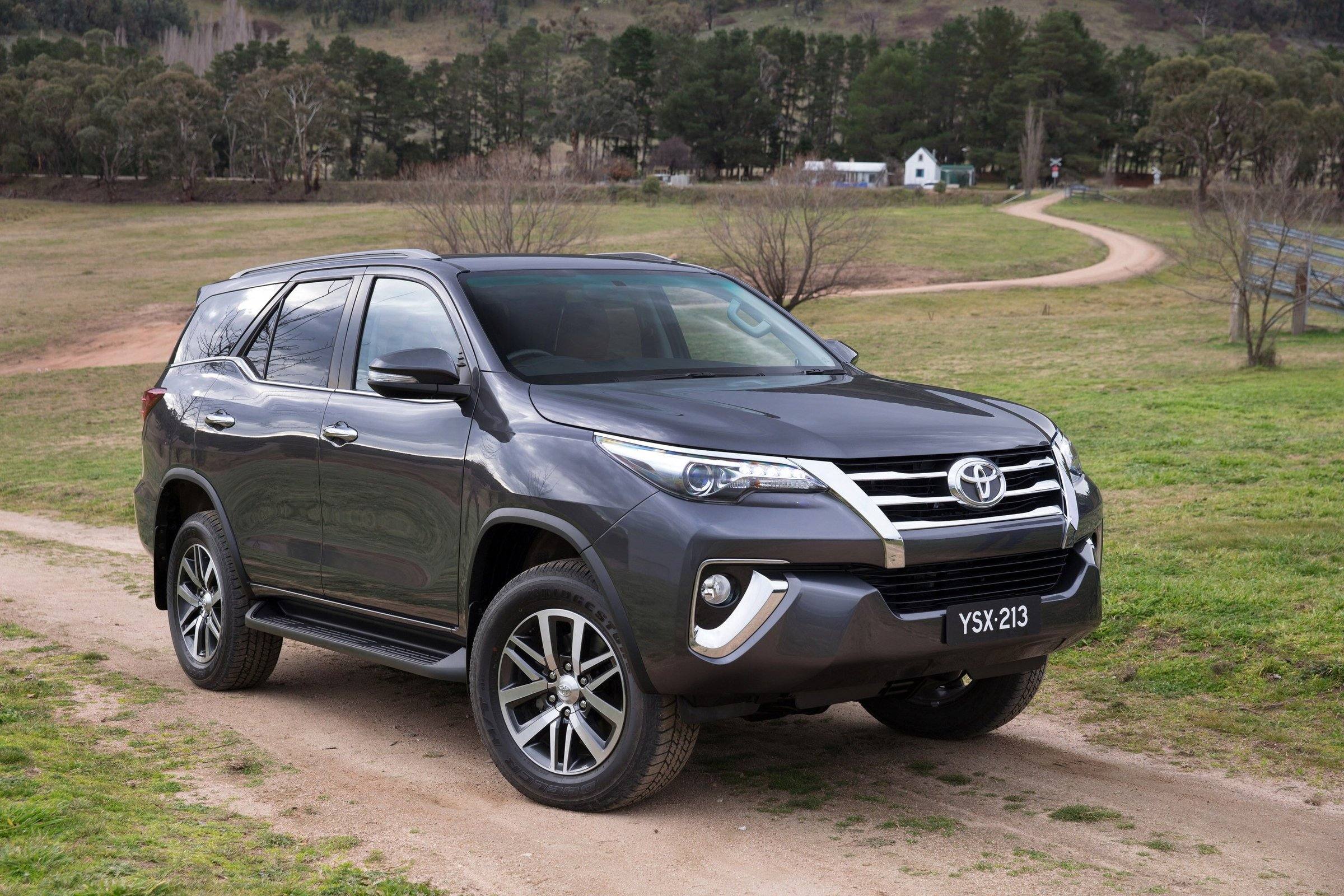 Fortuner 2.8 GD 4x4 Automatic (pre-facelift)