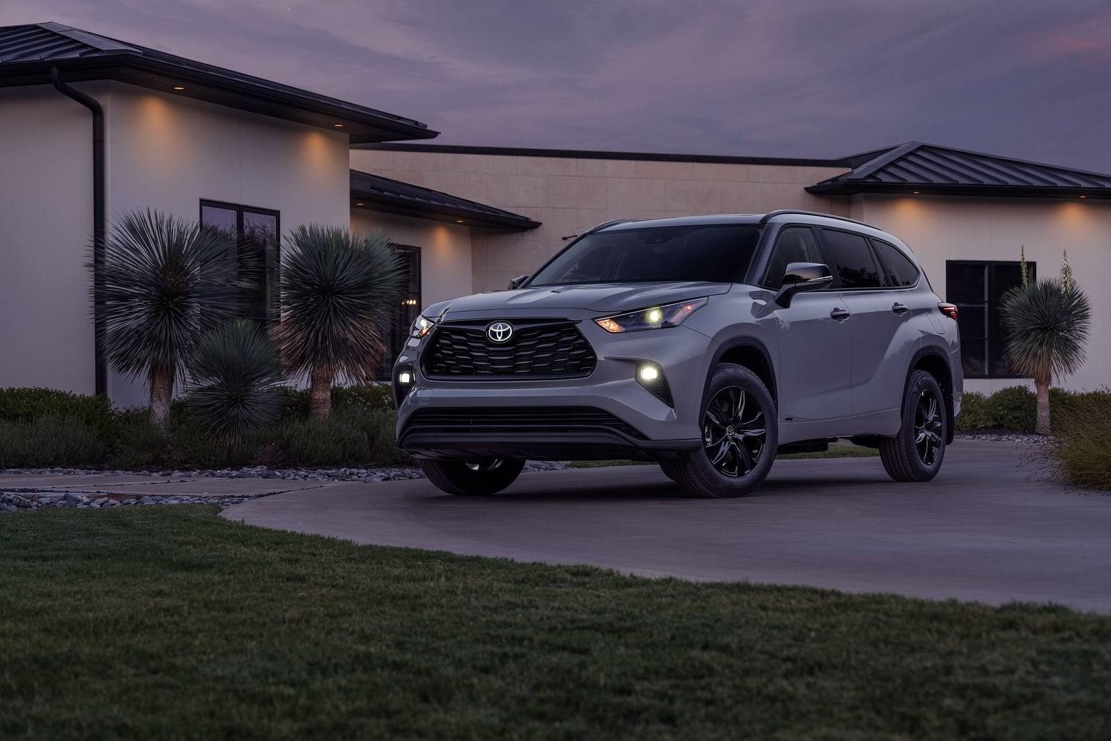 Hybrid AWD