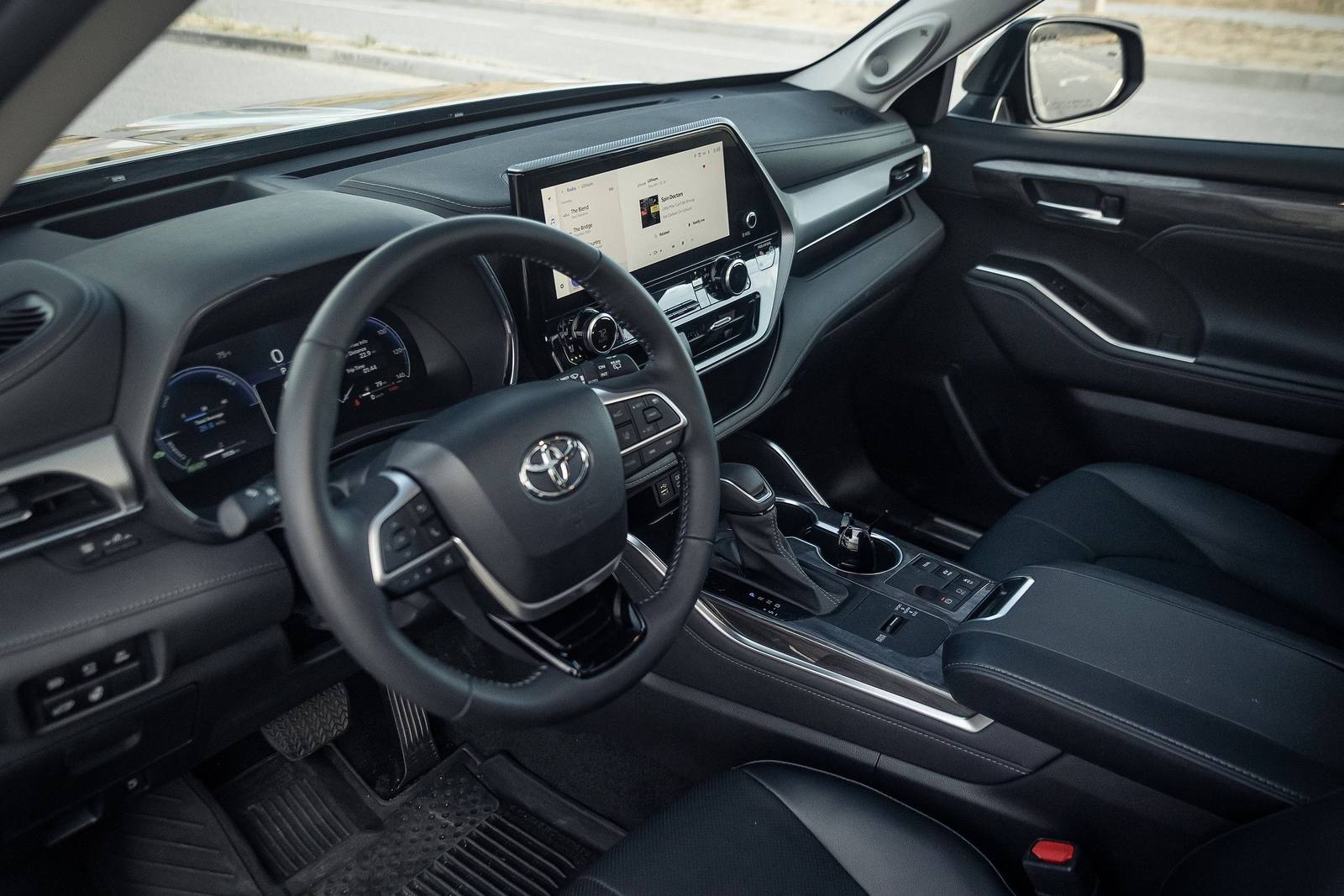 Hybrid AWD