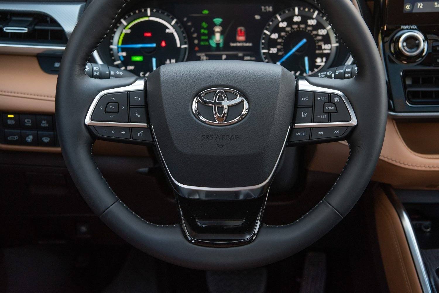 Hybrid AWD
