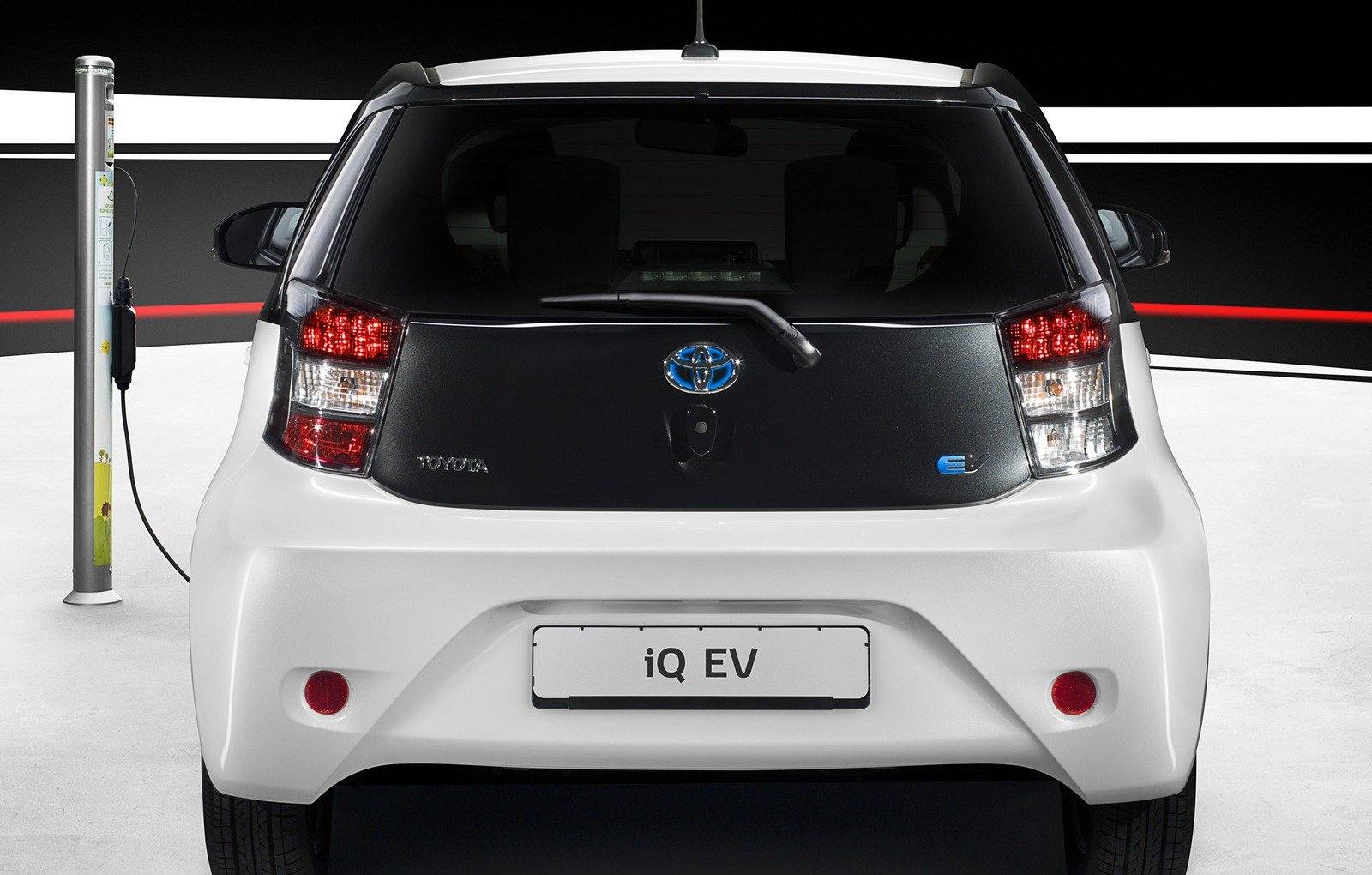 iQ eQ (EV)