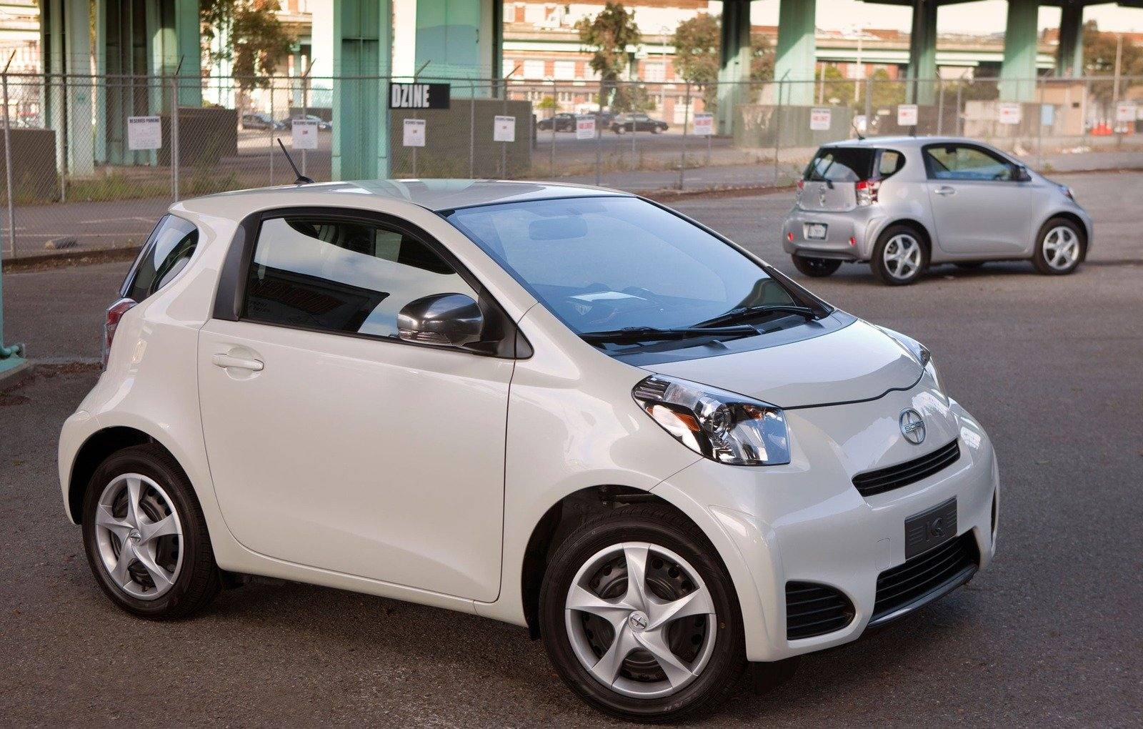 Scion iQ 1.3 CVT (US)