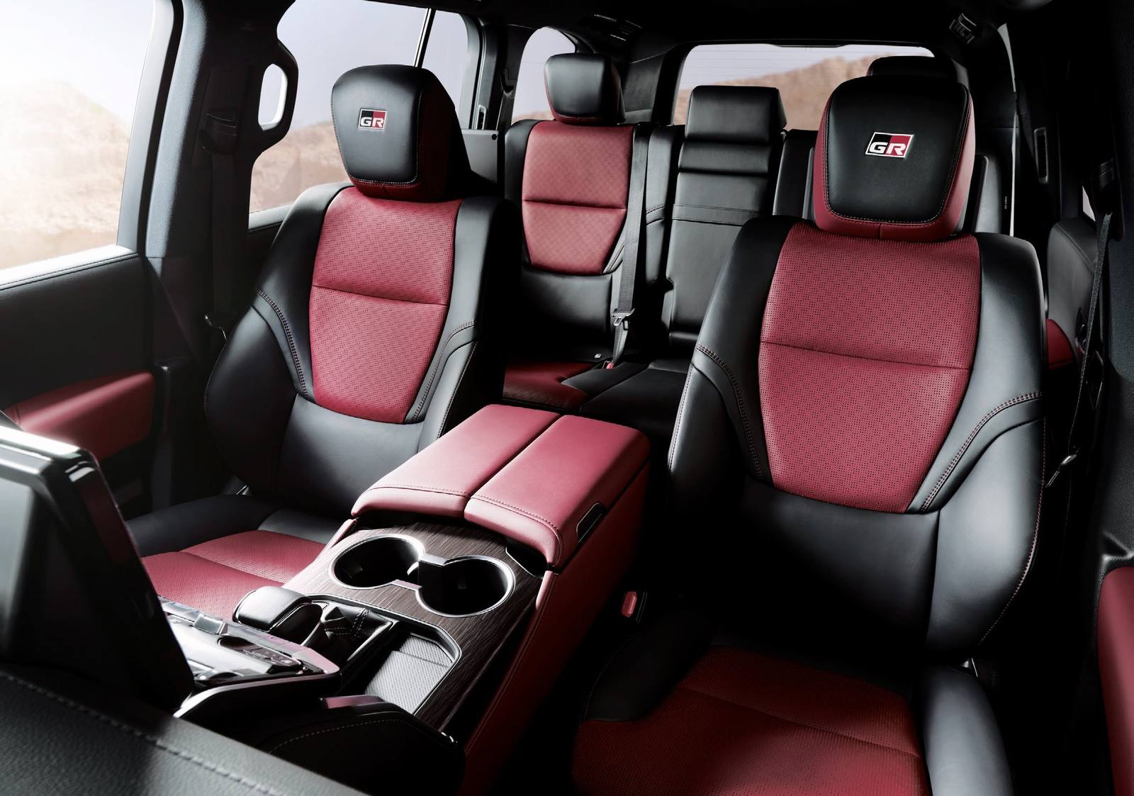J300 GR Sport