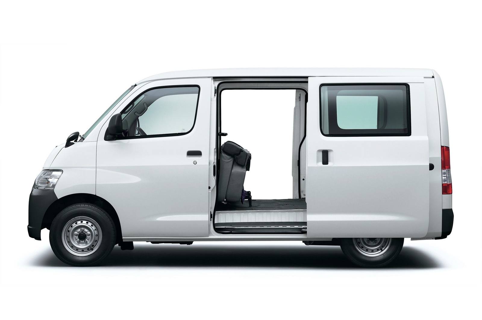 S402M 1.5 Van 4AT (3SZ-VE)