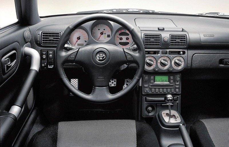 MR-S 1.8 5MT (JP)