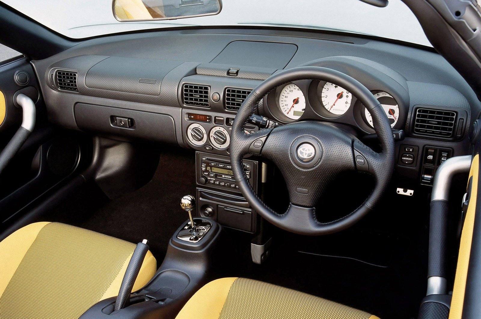 MR-S 1.8 5MT (JP)
