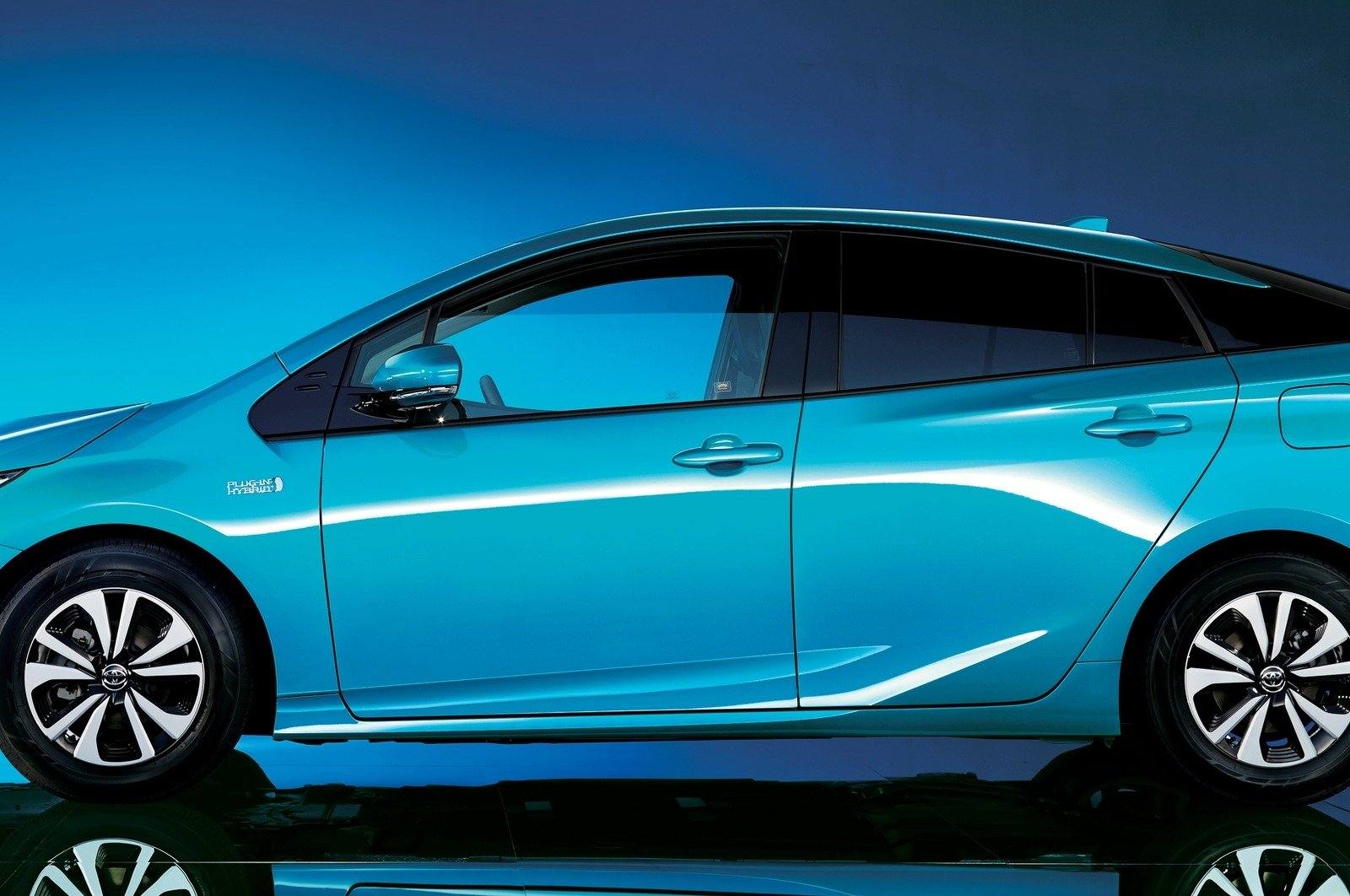 PHV Japan (S, A, A Premium)