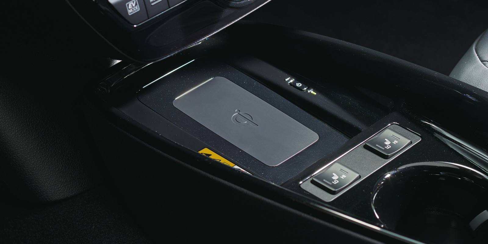 ZVW50 1.8 Hybrid Japan