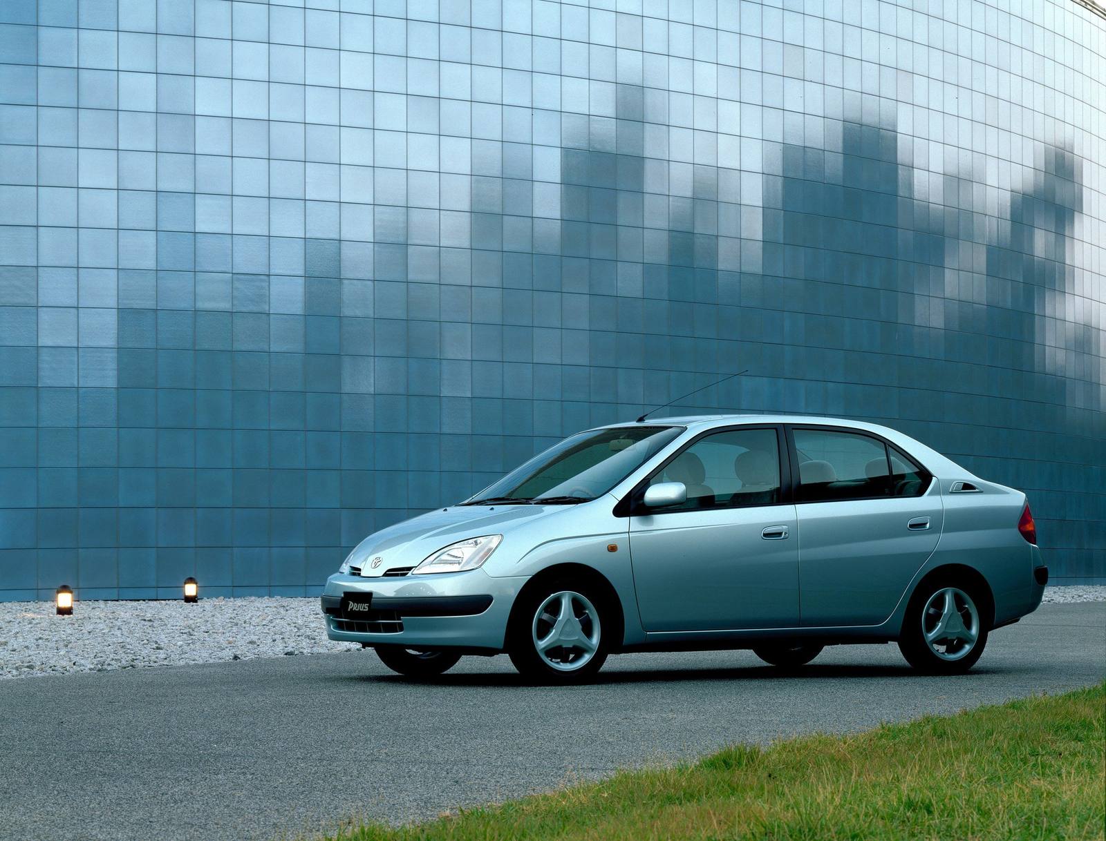 NHW10 1.5 Hybrid