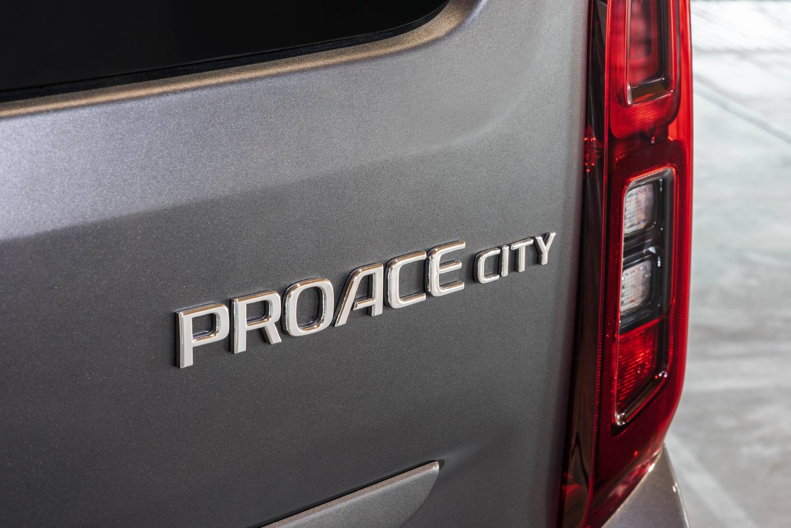 ProAce City Verso Electric 50 kWh (ProAce City)
