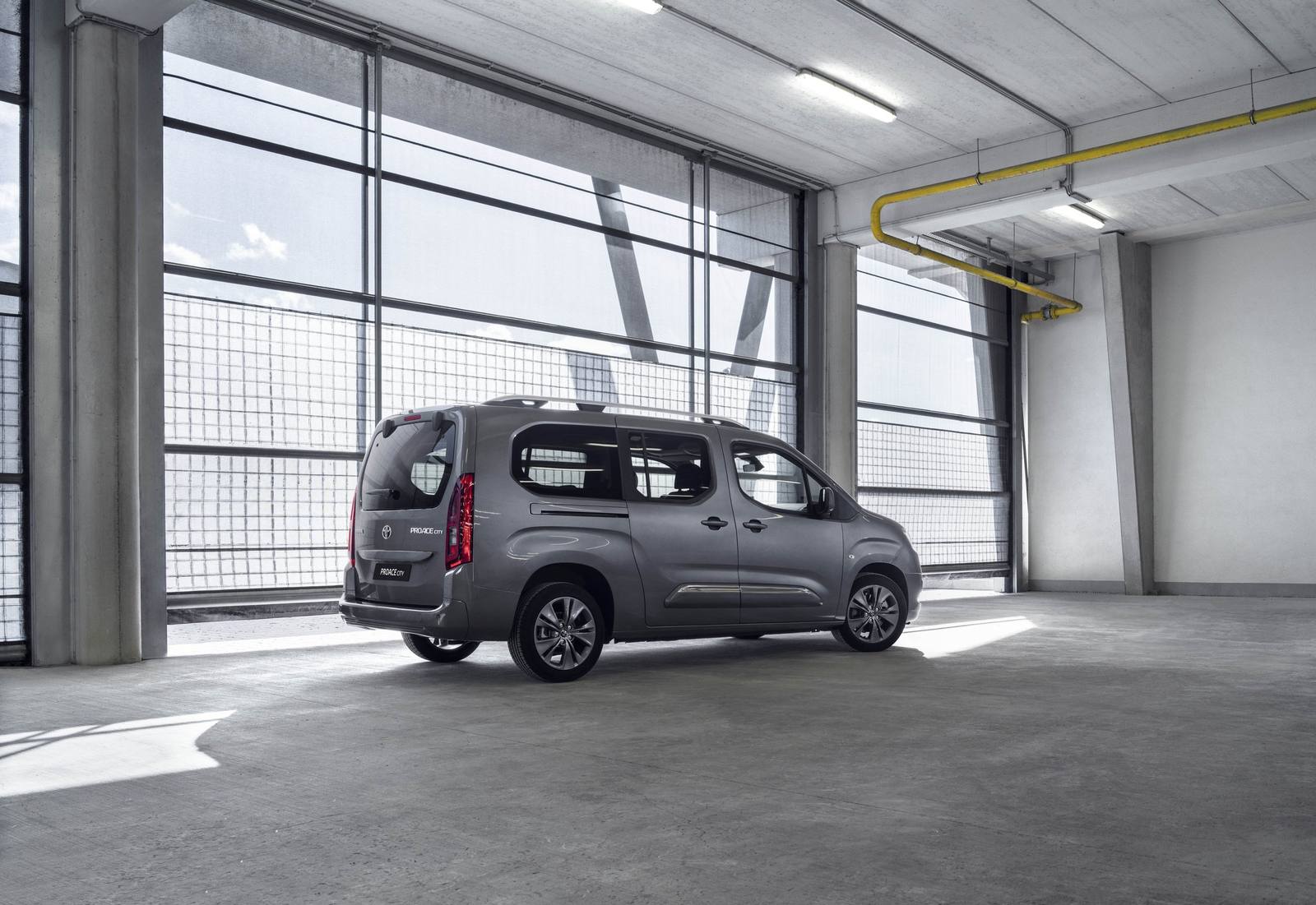 ProAce City Verso Electric 50 kWh (ProAce City)