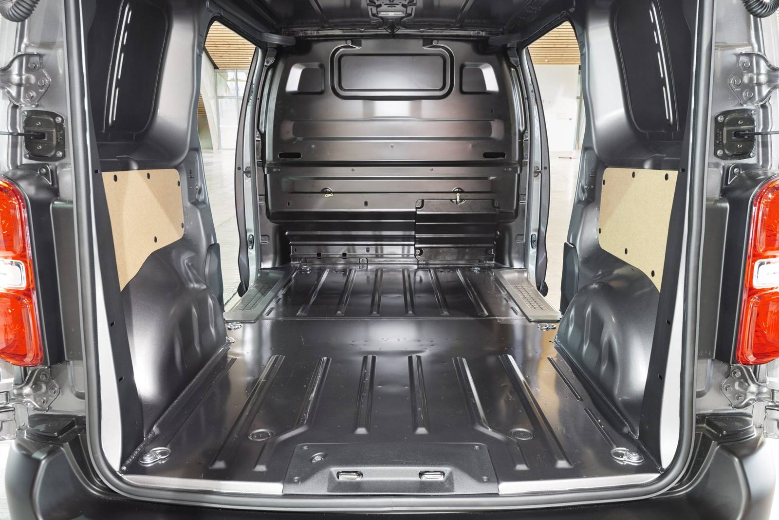 ProAce Electric 75 kWh Van