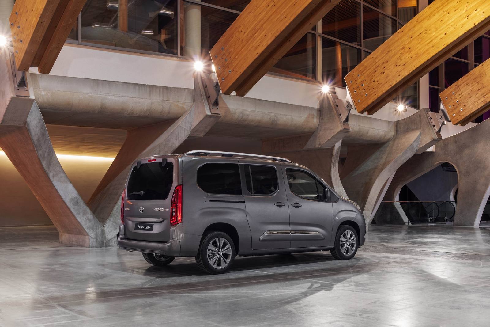 ProAce City Verso Electric 50 kWh (ProAce City)