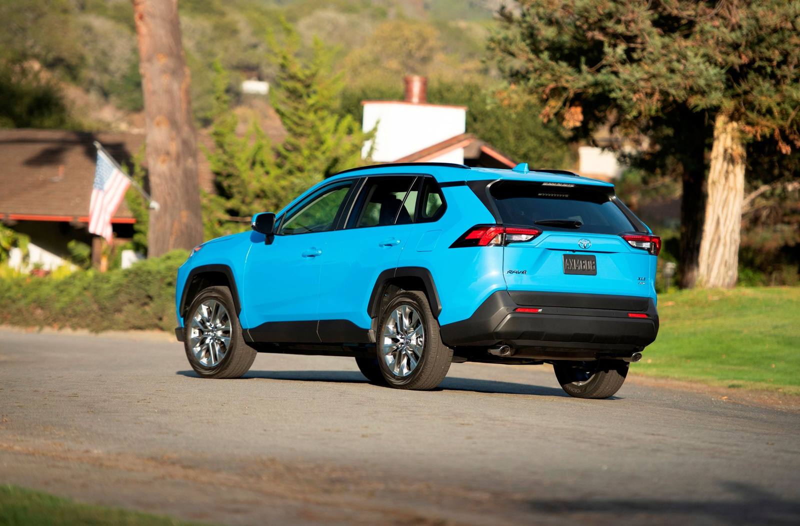 XA50 2.5 Hybrid AWD-i (US)