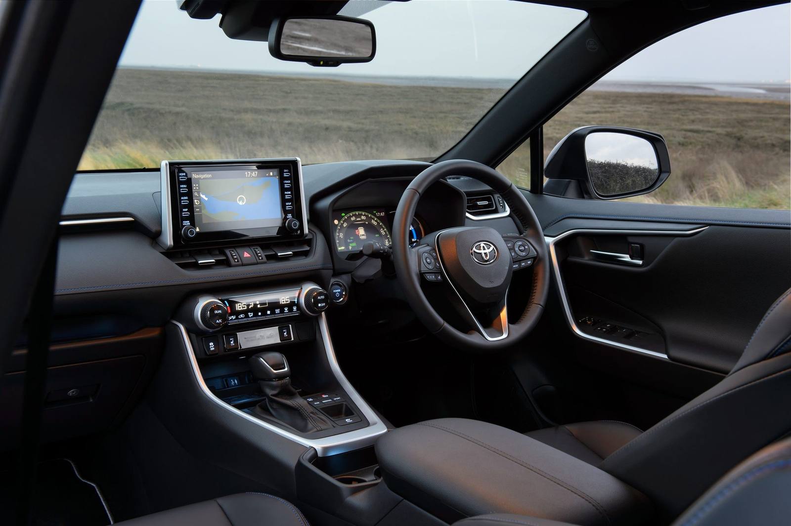 XA50 2.5 Hybrid FWD (EU)