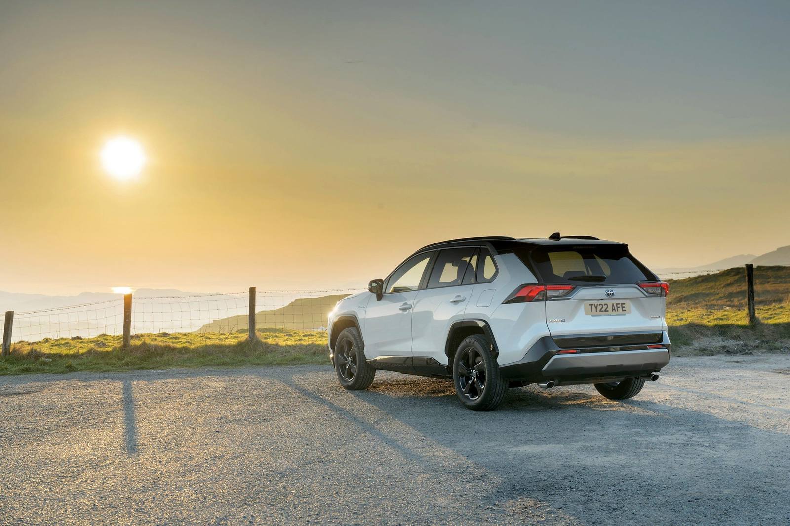 XA50 2.5 Hybrid FWD (EU)