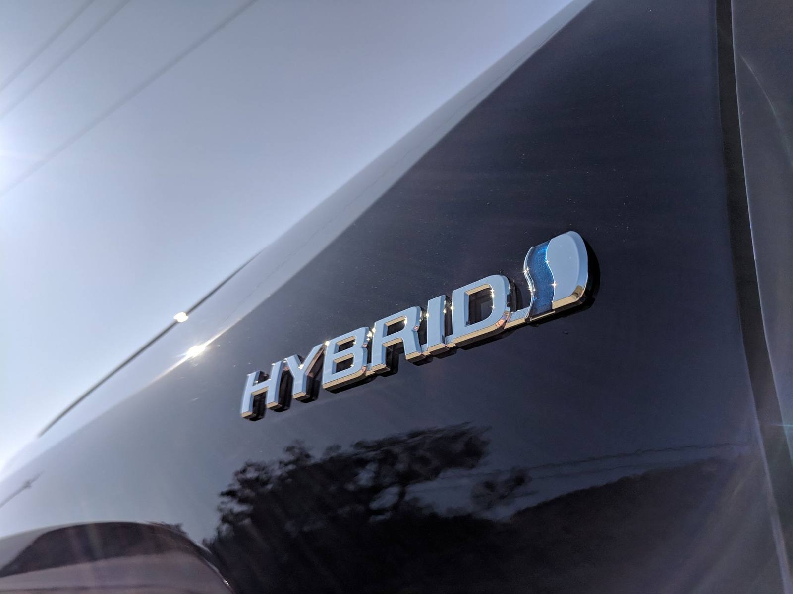 XA50 2.5 Hybrid AWD-i (US)