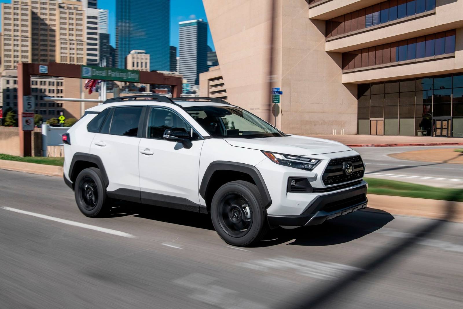 XA50 2.5 Hybrid AWD-i (US)