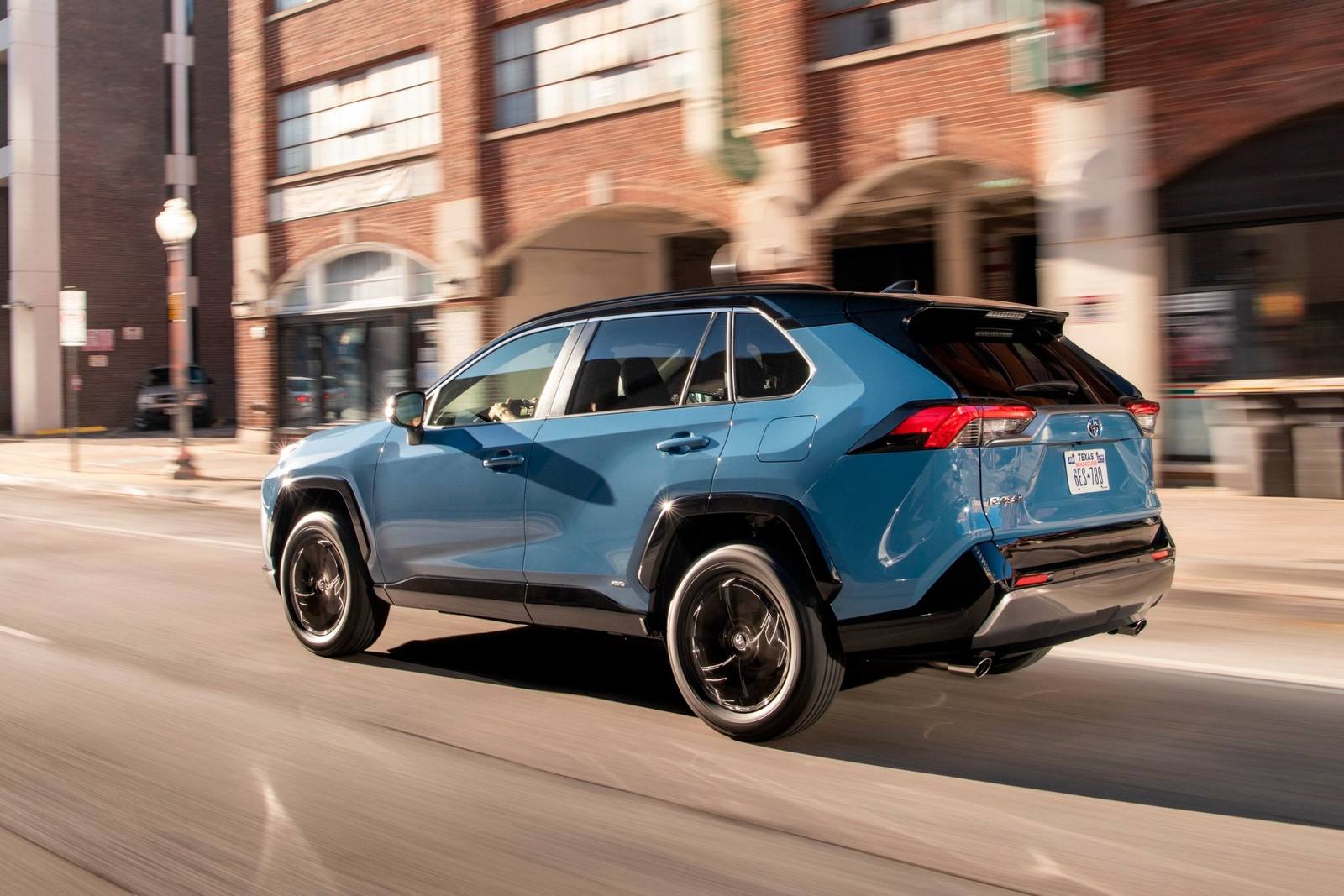 XA50 2.5 Hybrid AWD-i (US)