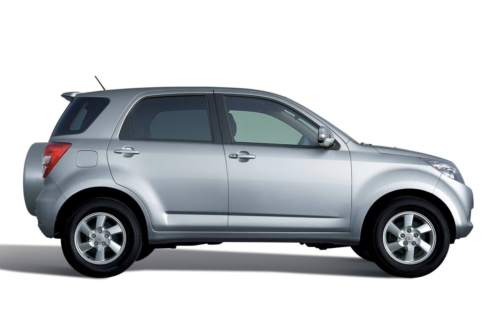 Rush 1.5 (J200E, 2WD)