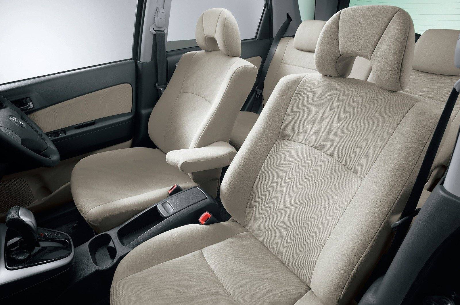 Rush 1.5 (J200E, 2WD)
