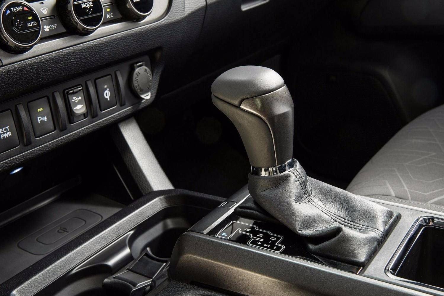 N300 Limited 3.5 V6 4WD Automatic