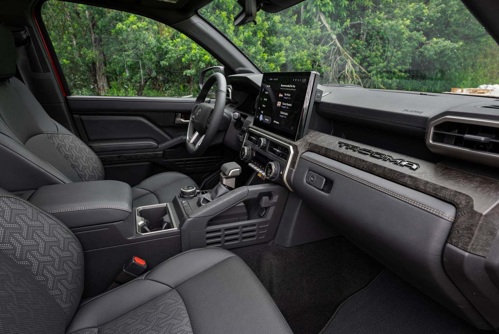 N400 TRD Pro i-FORCE MAX