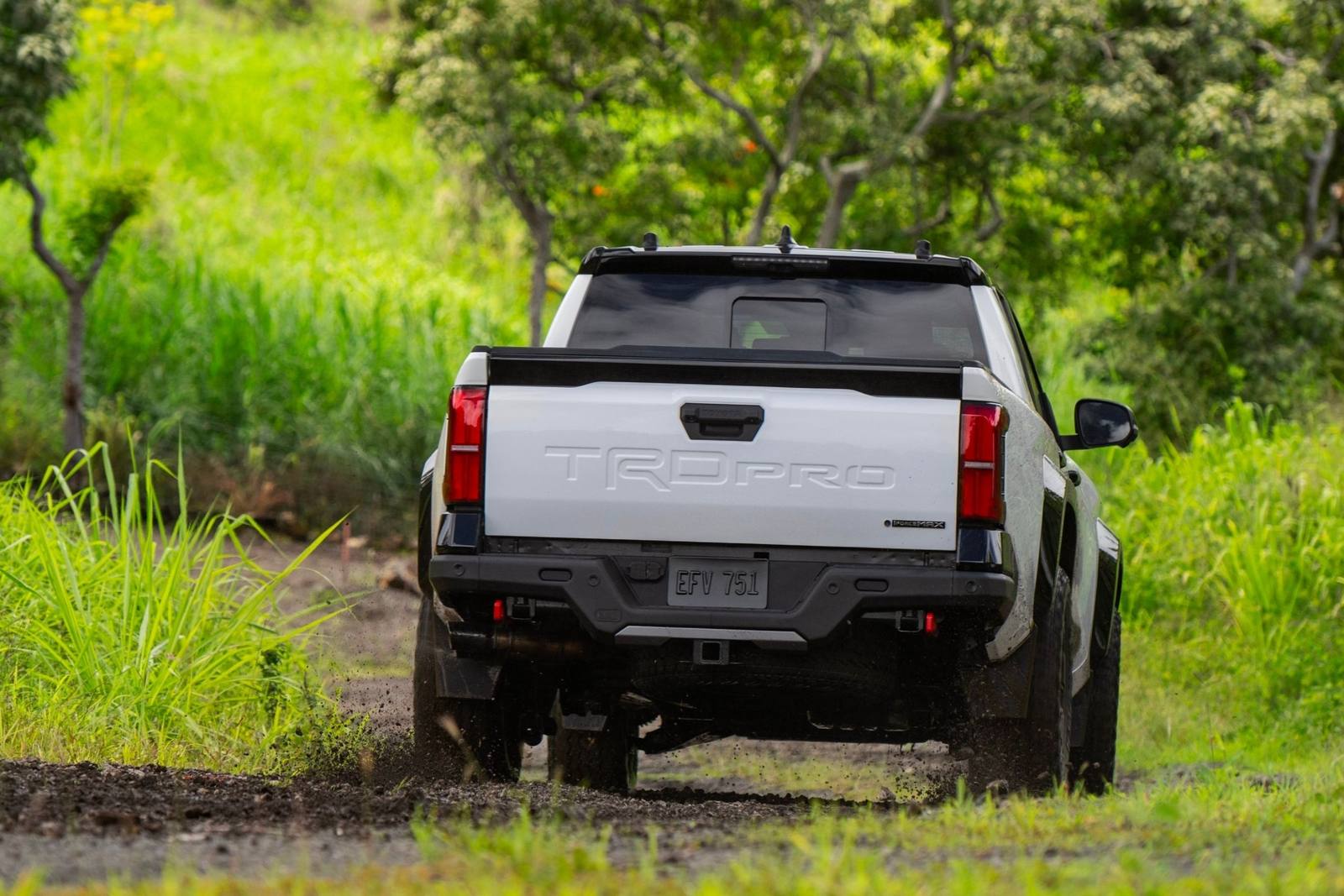 N400 TRD Pro i-FORCE MAX