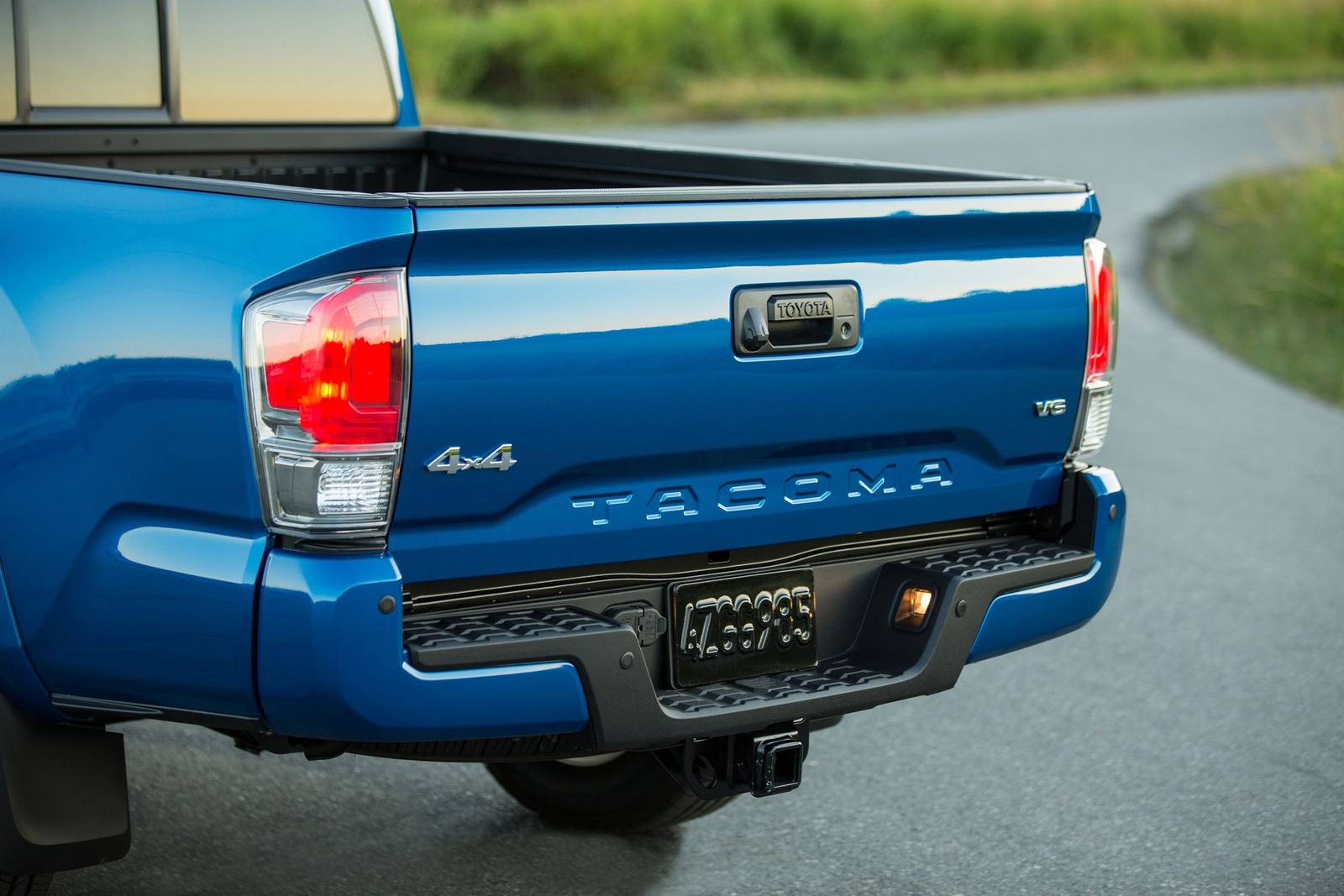 N300 Limited 3.5 V6 4WD Automatic