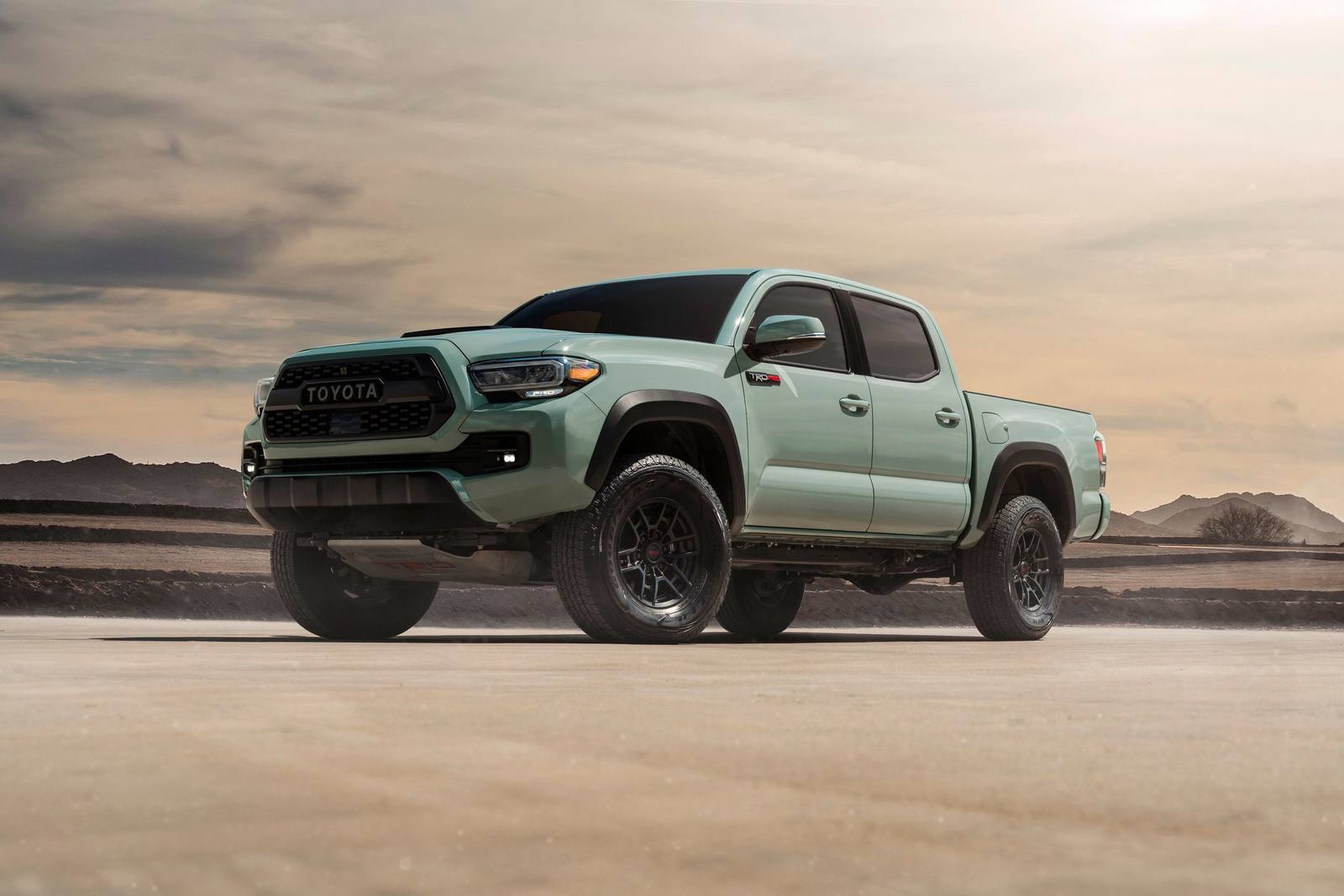 N300 TRD Pro 3.5 V6 6-speed Manual