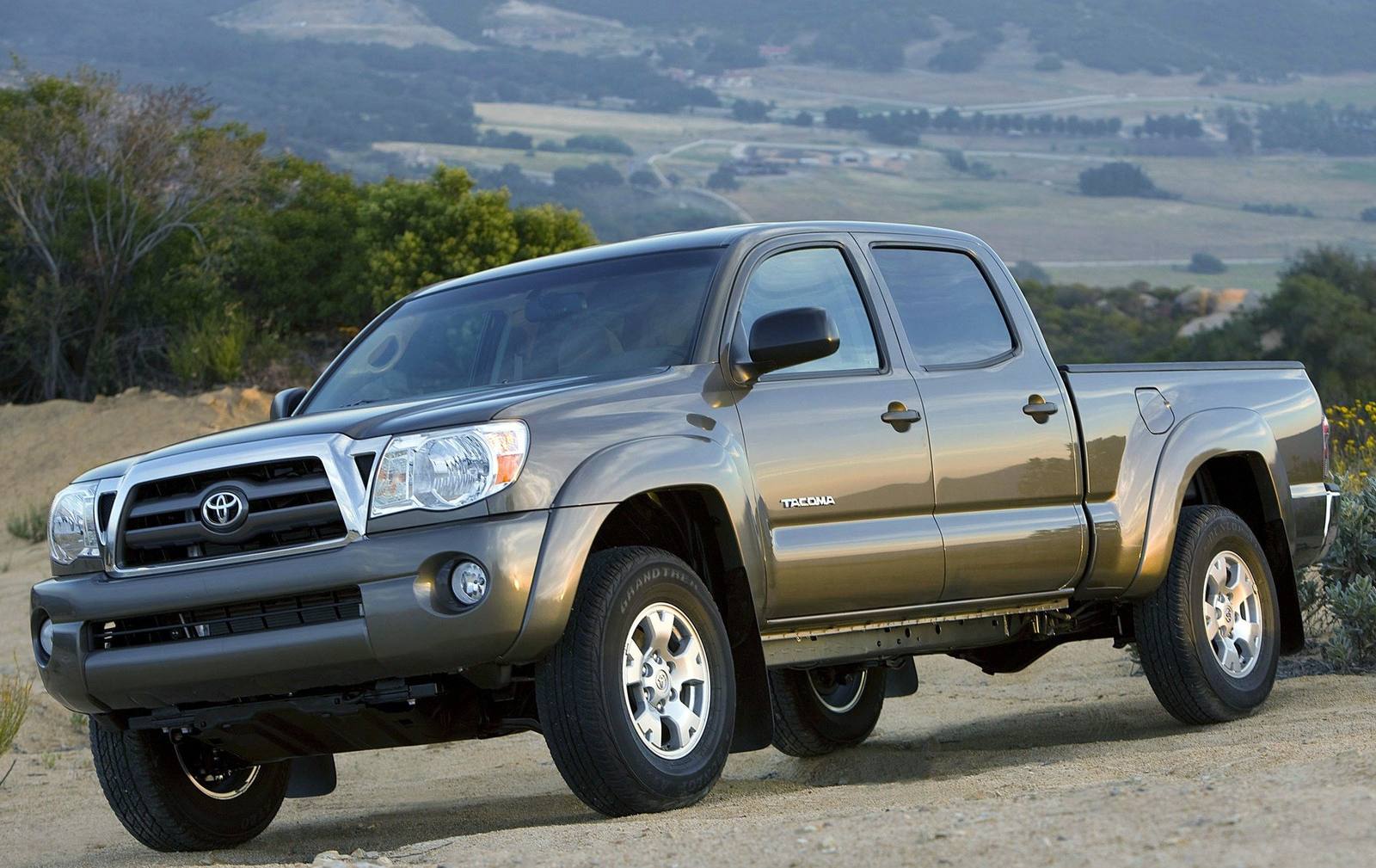 N220 4.0 V6 4WD