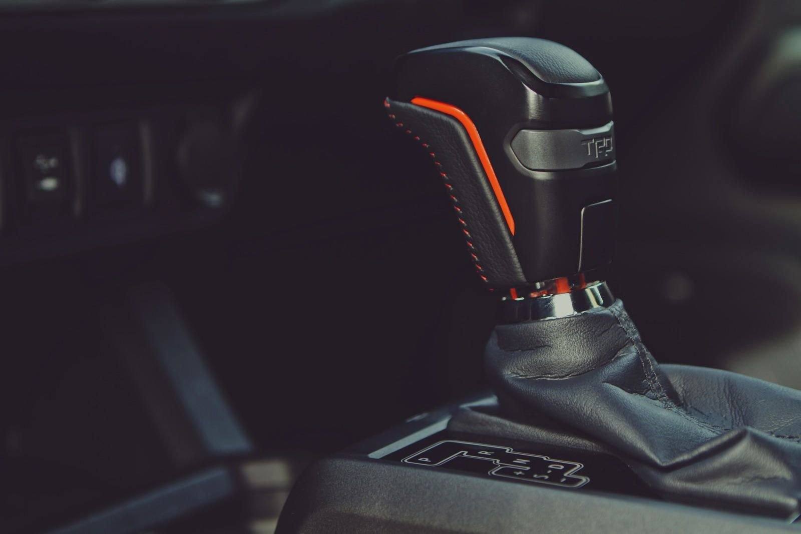 N300 TRD Pro 3.5 V6 6-speed Manual