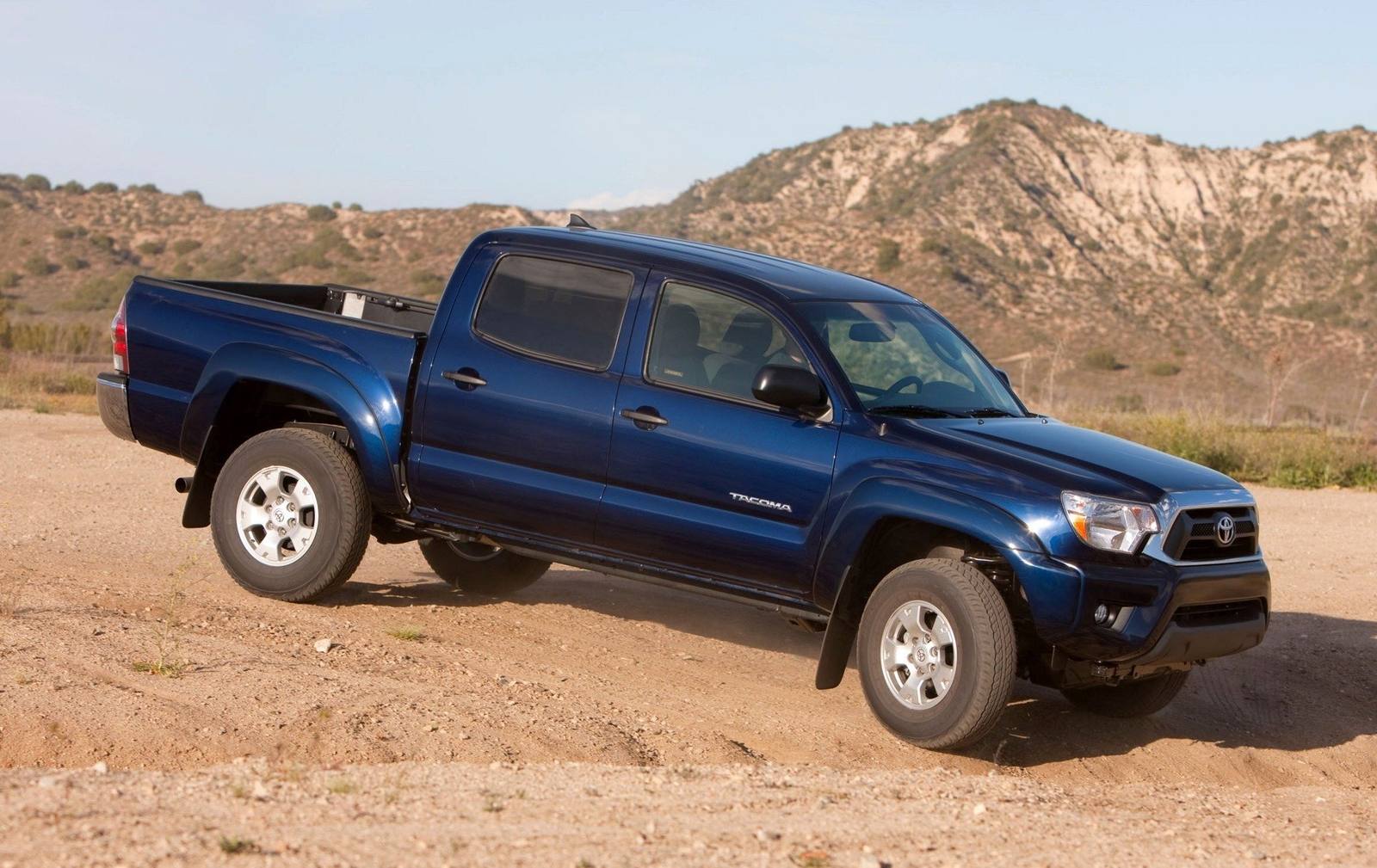 N220 4.0 V6 4WD