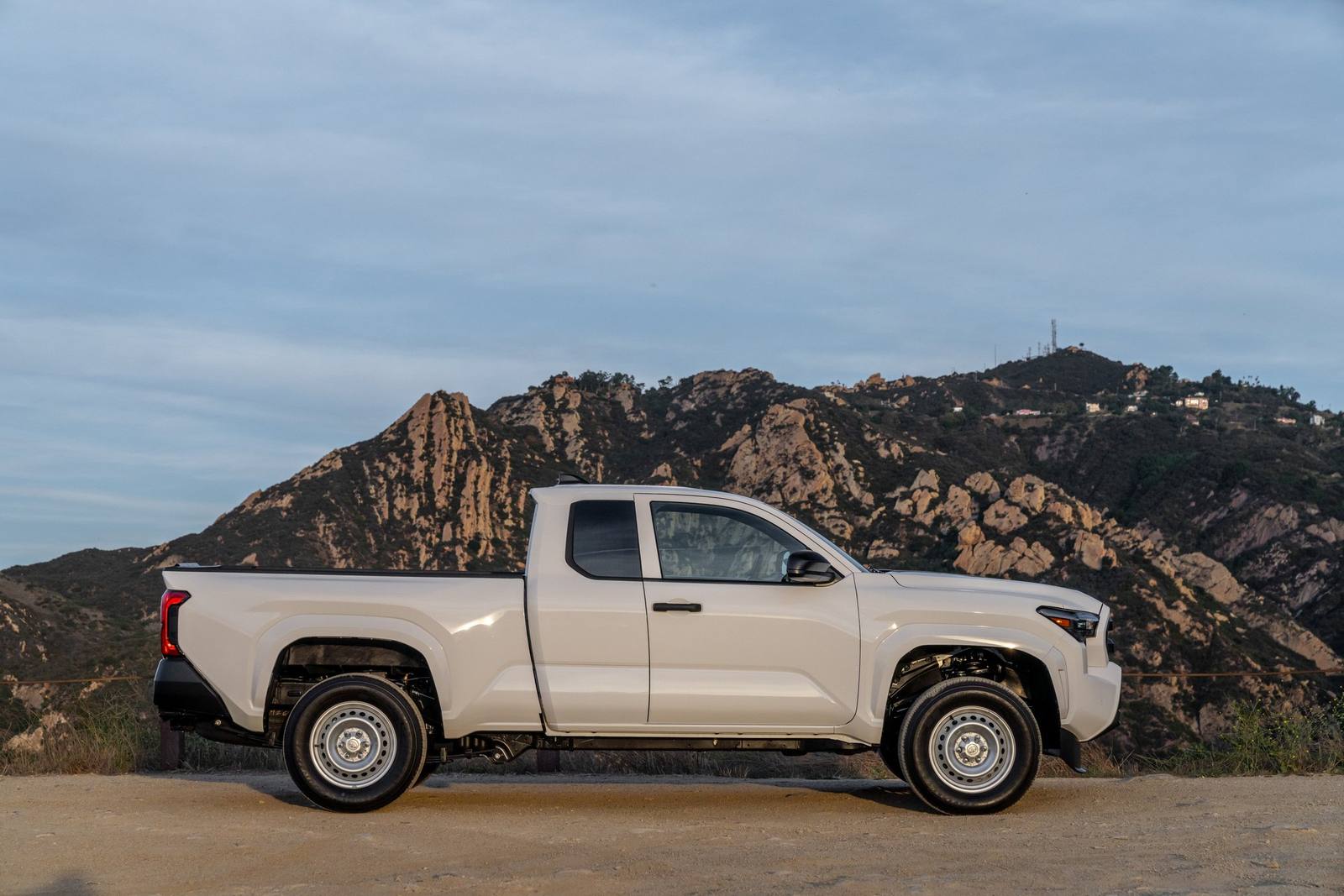 N400 SR 2.4 T24A-FTS 2WD