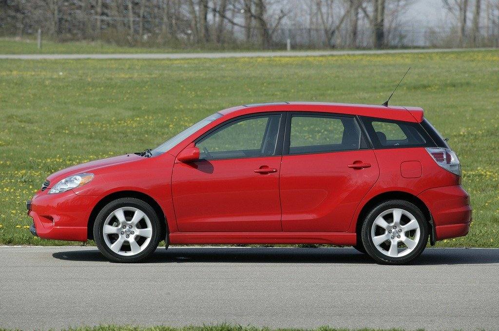 E130 Base 1.8 FWD manual