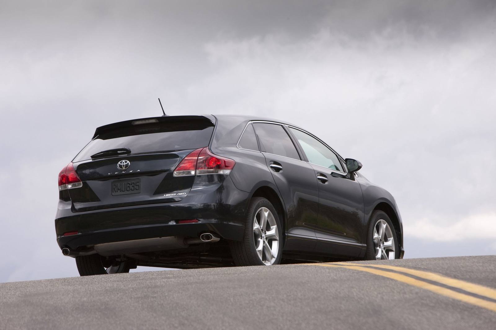 Venza 2.7 AWD