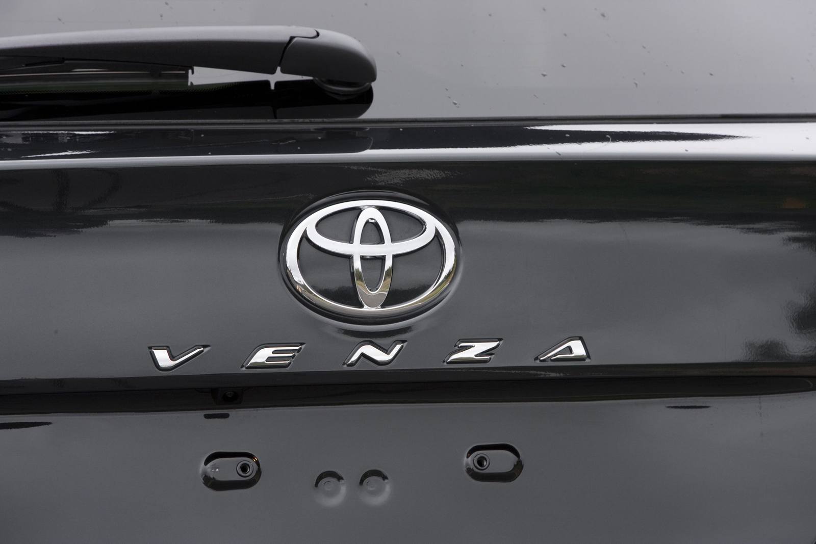 Venza 2.7 AWD