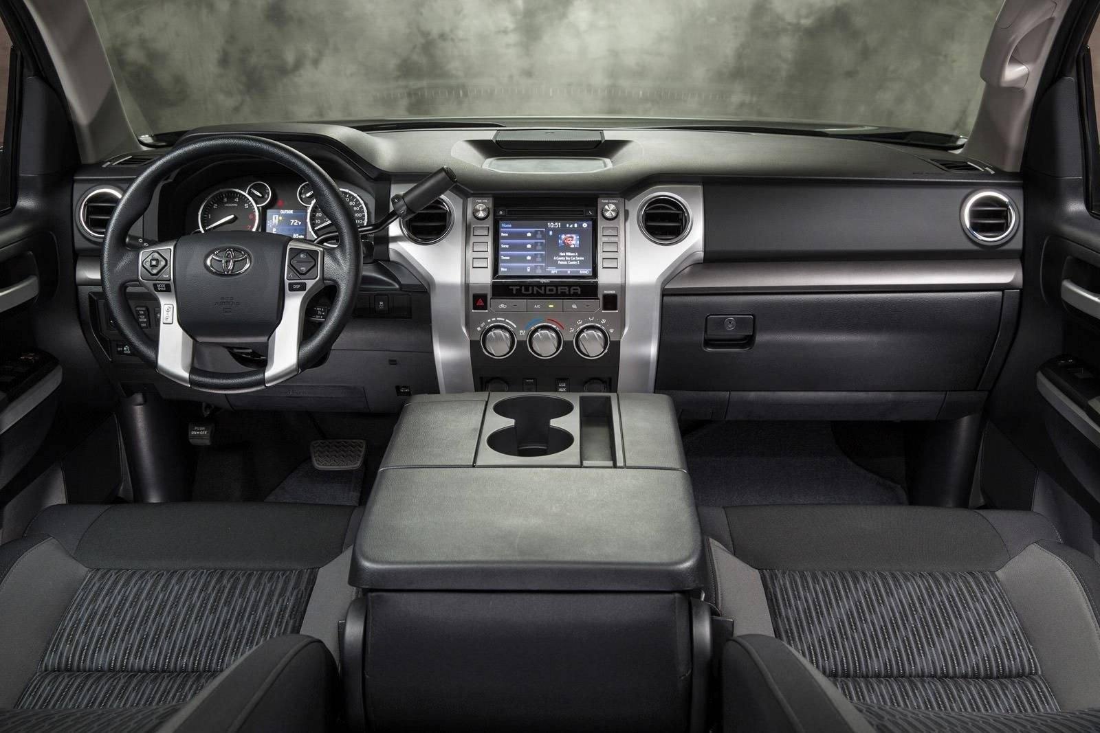 XK50 5.7 V8 SR5 Double Cab