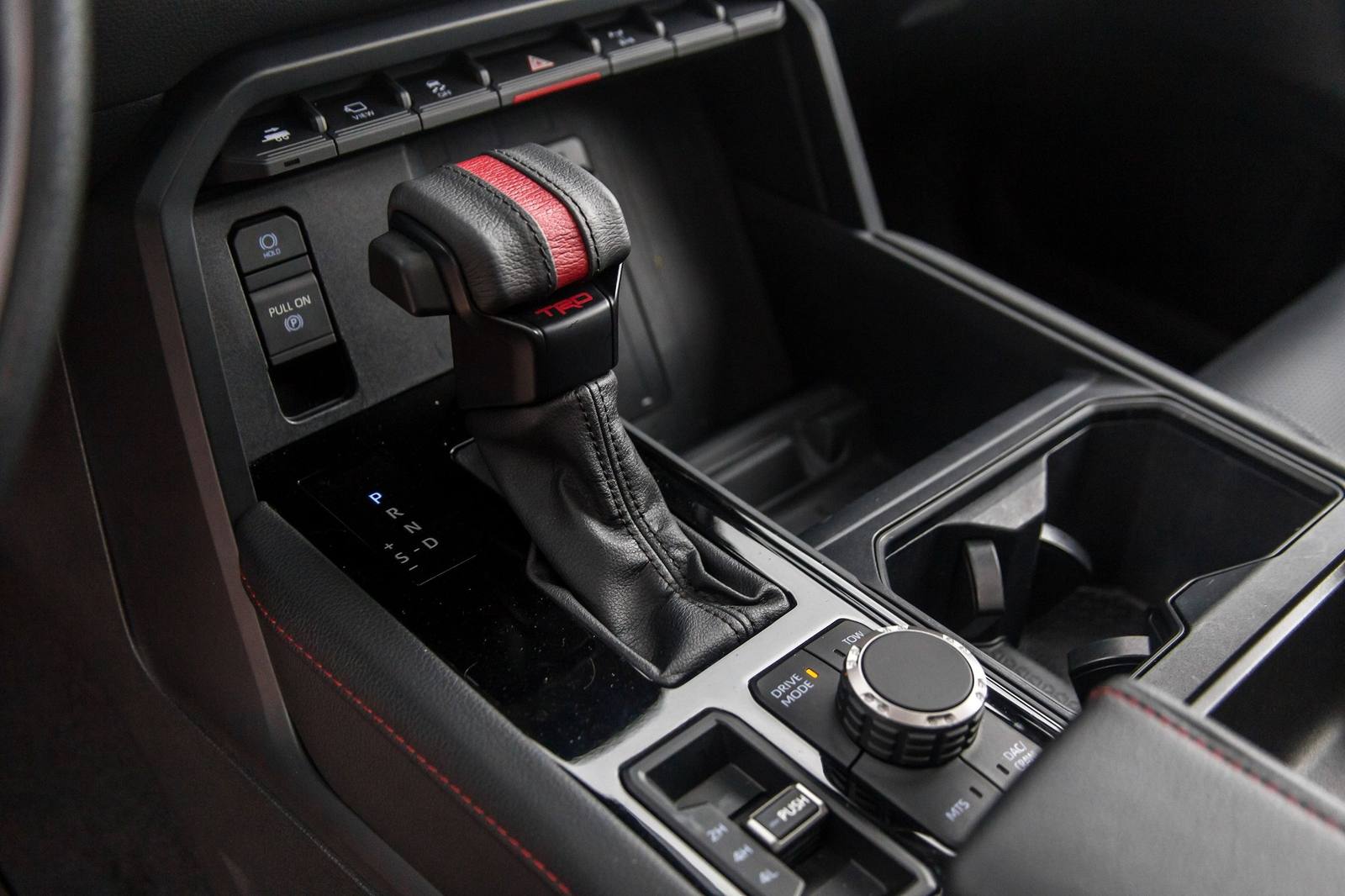 XK70 i-FORCE MAX Hybrid TRD Pro