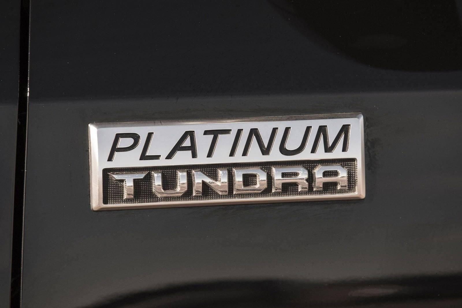 XK50 5.7 V8 Platinum CrewMax