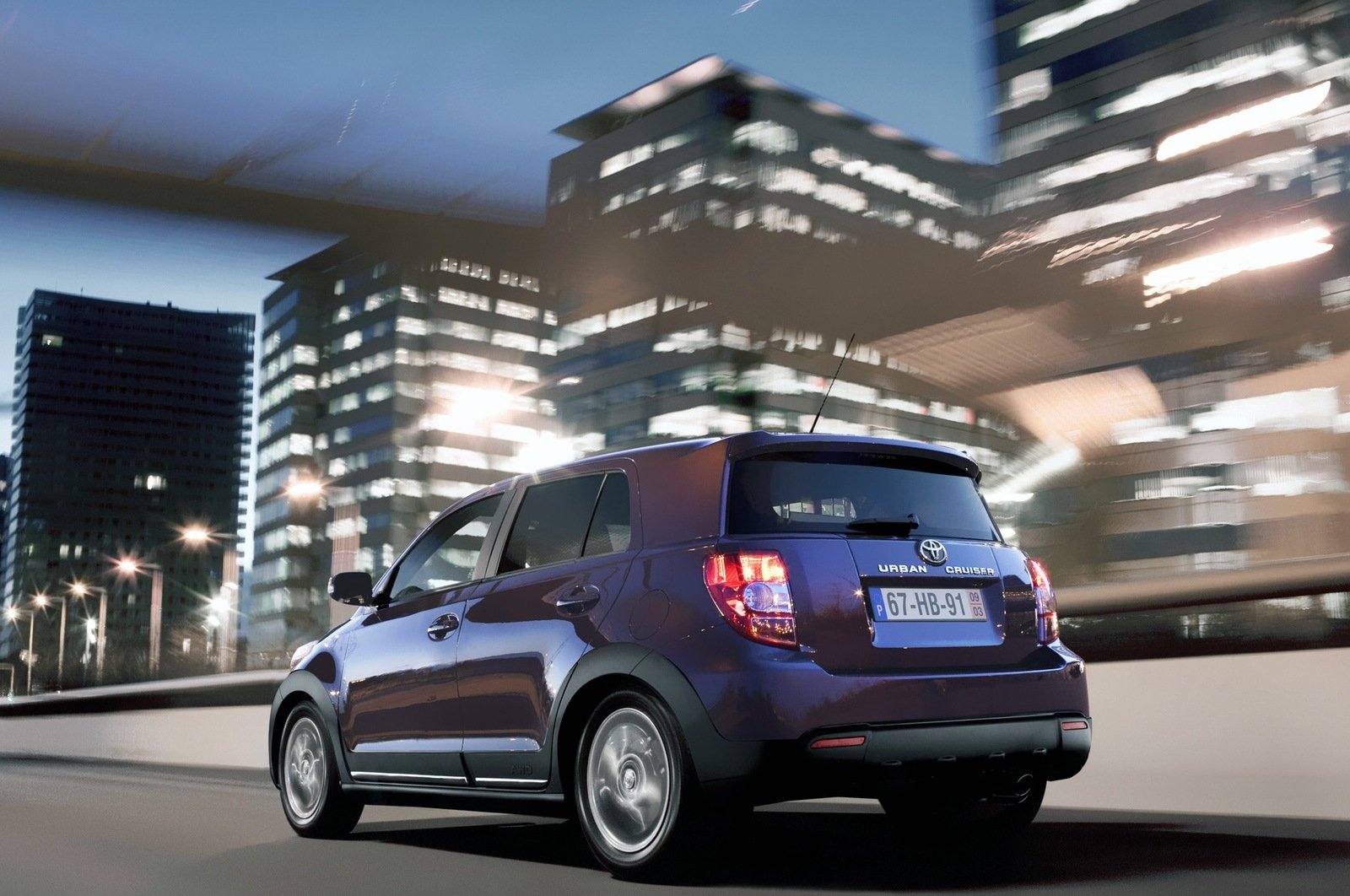 XP110 1.33 Dual VVT-i 6MT Hatchback