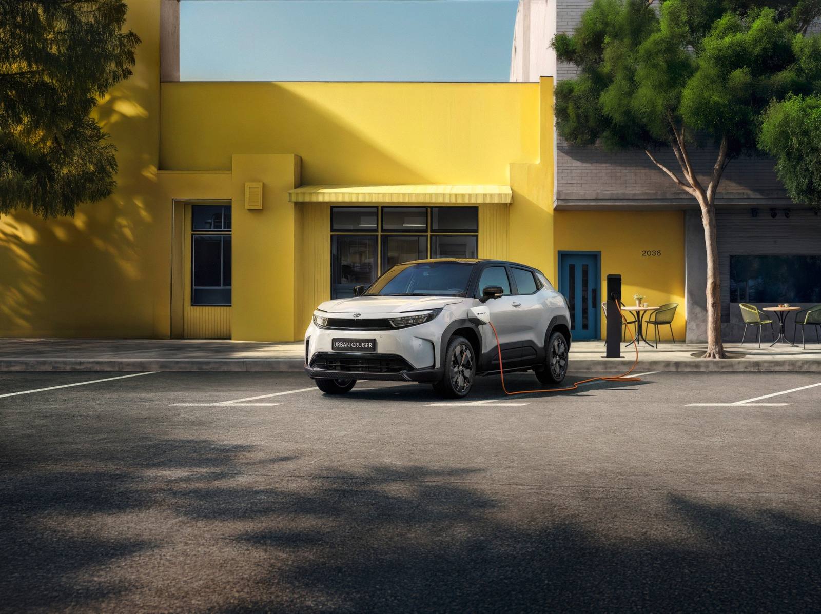 Urban Cruiser 49 kWh FWD